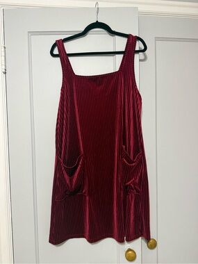 One by One Sleeveless Velvet Swing Pocket Dress